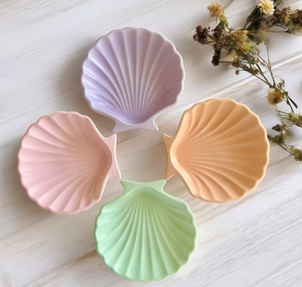 Coastal shell tray