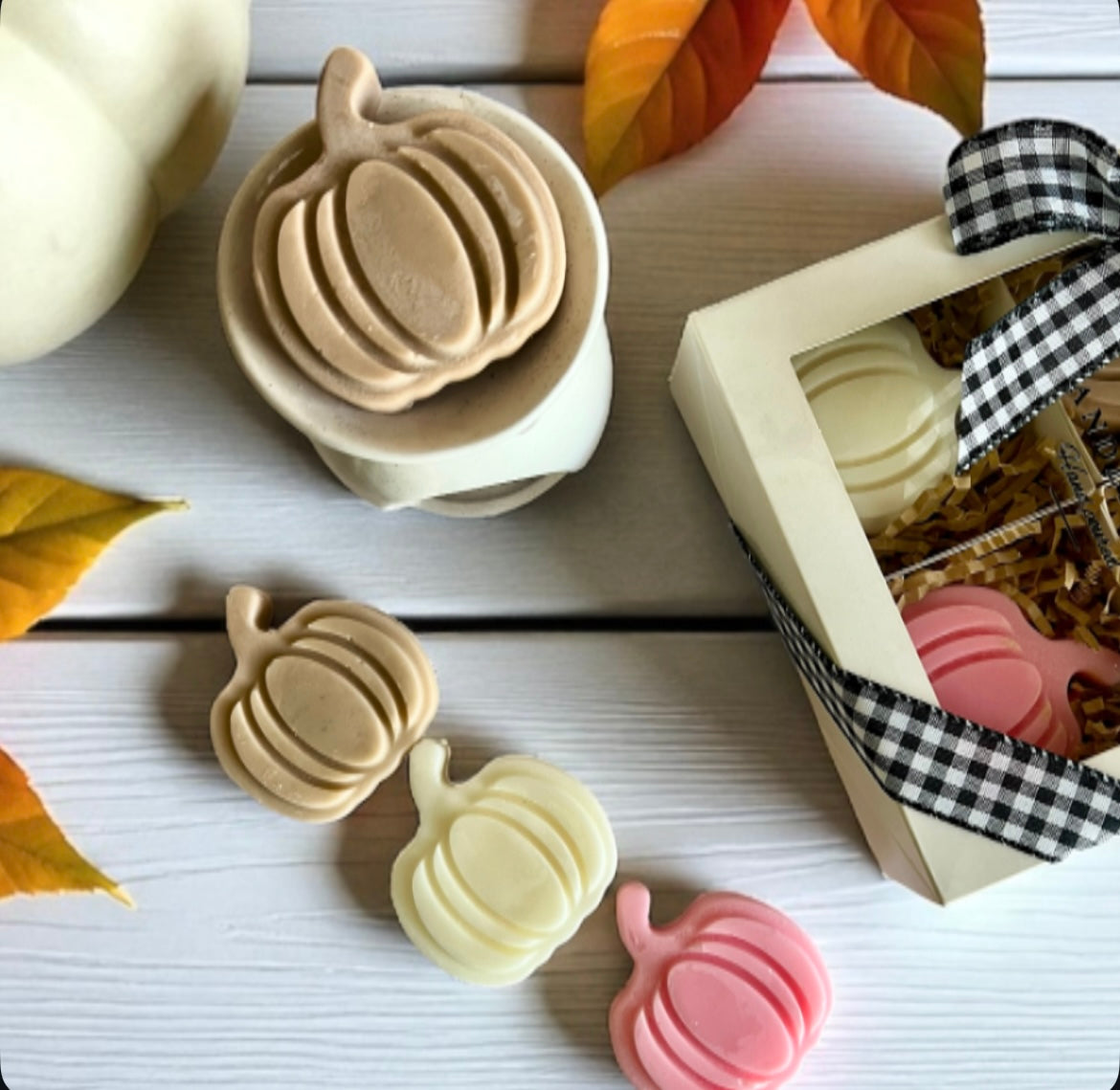 Three color pumpkin wax melts set