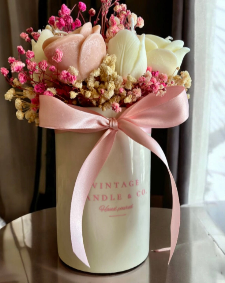 Roses bouquet in a vase