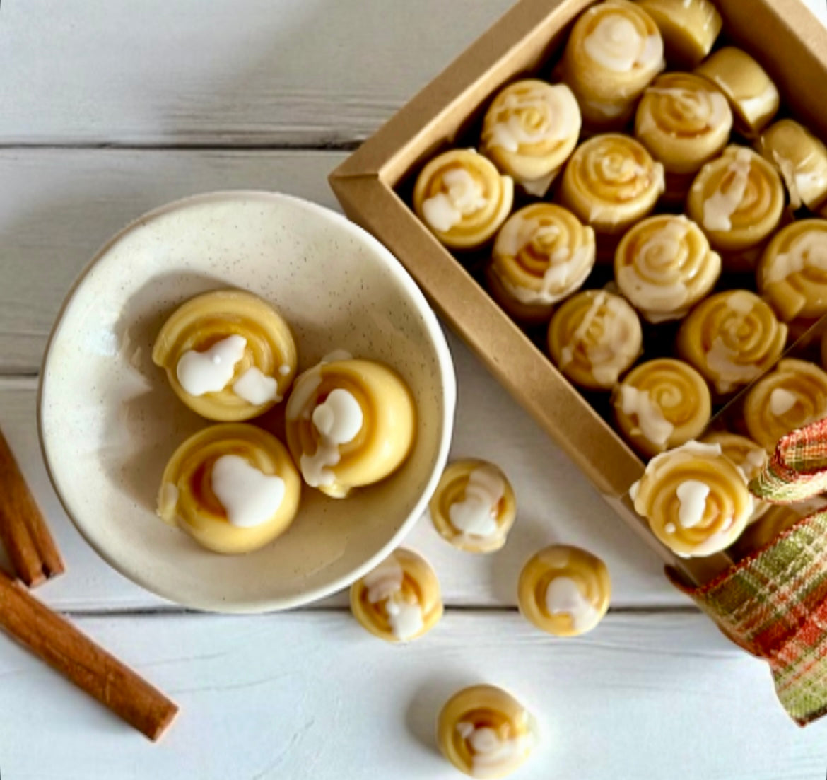 Cinnamon rolls wax melts set