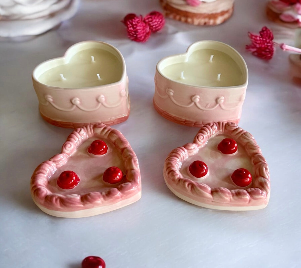 Heart cake with lid