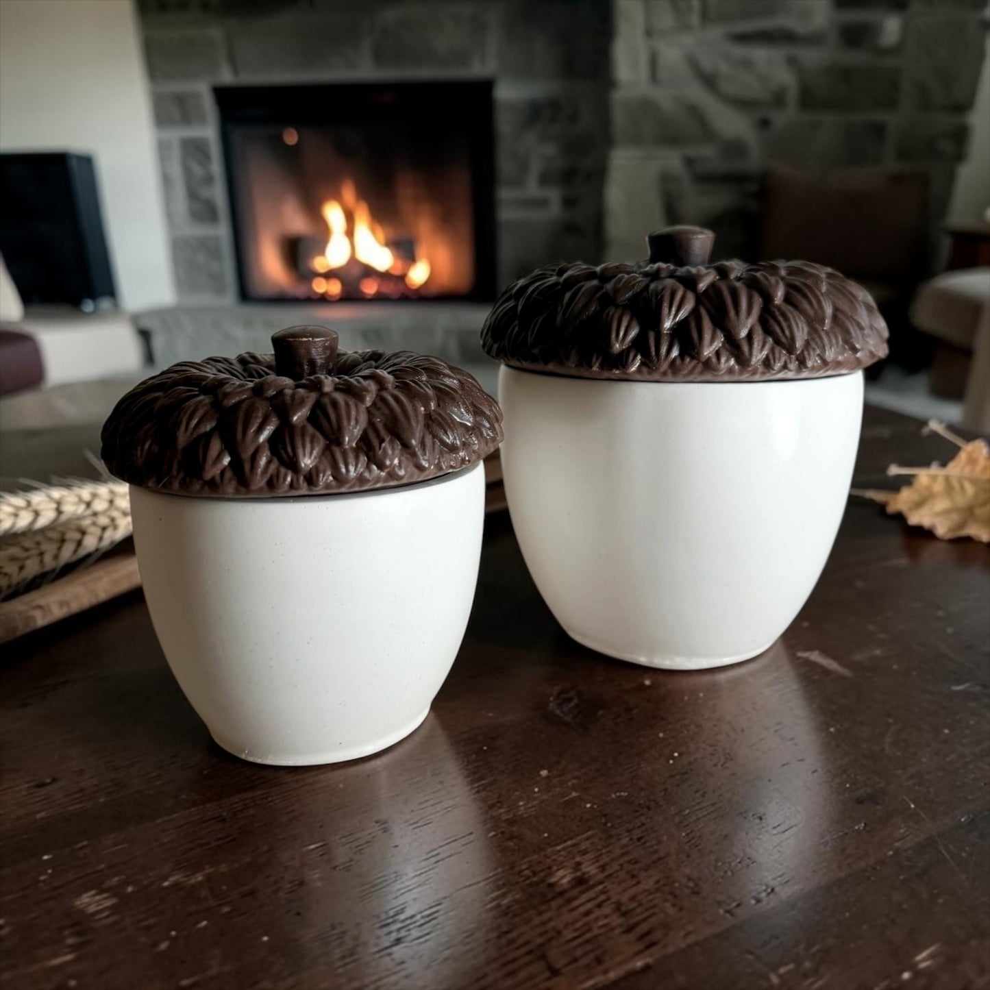 Handmade Acorn with lid (large)