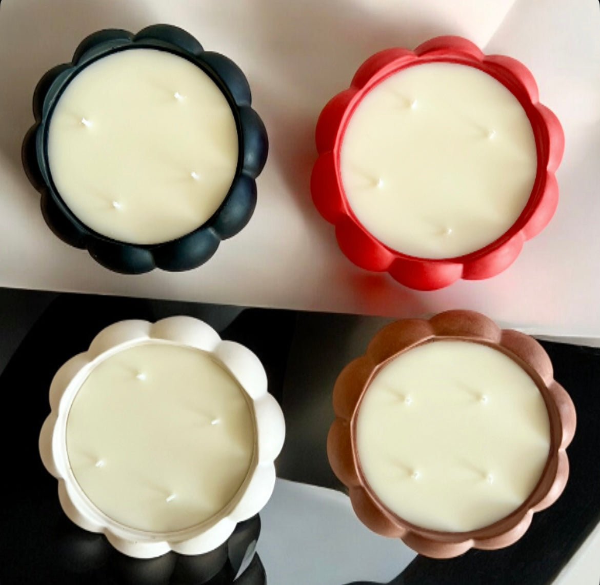Round wavy candle