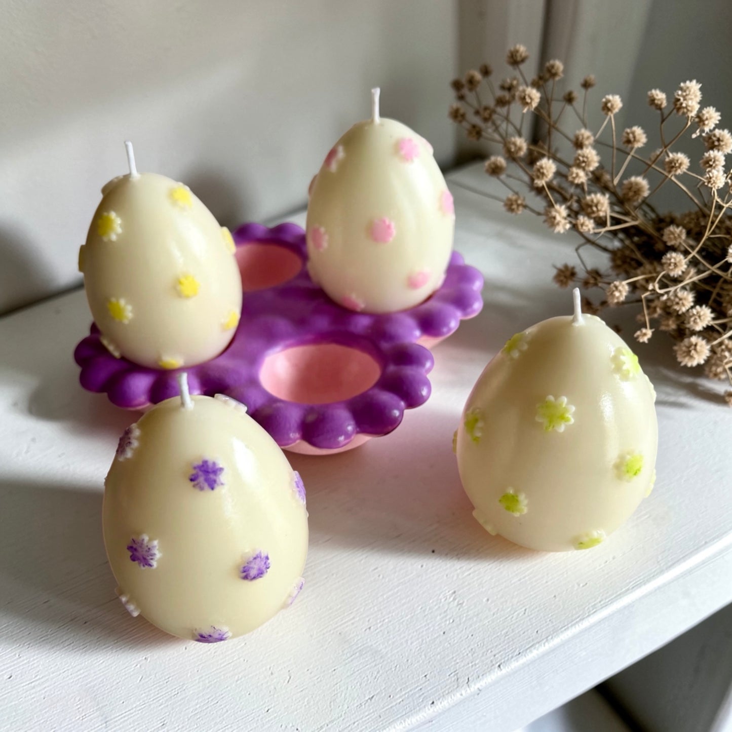 Egg Holder with 4 Candle Eggs