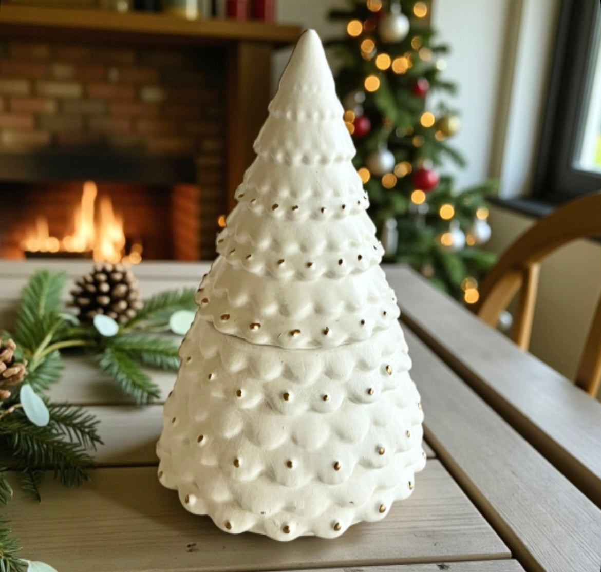 Christmas tree with lid