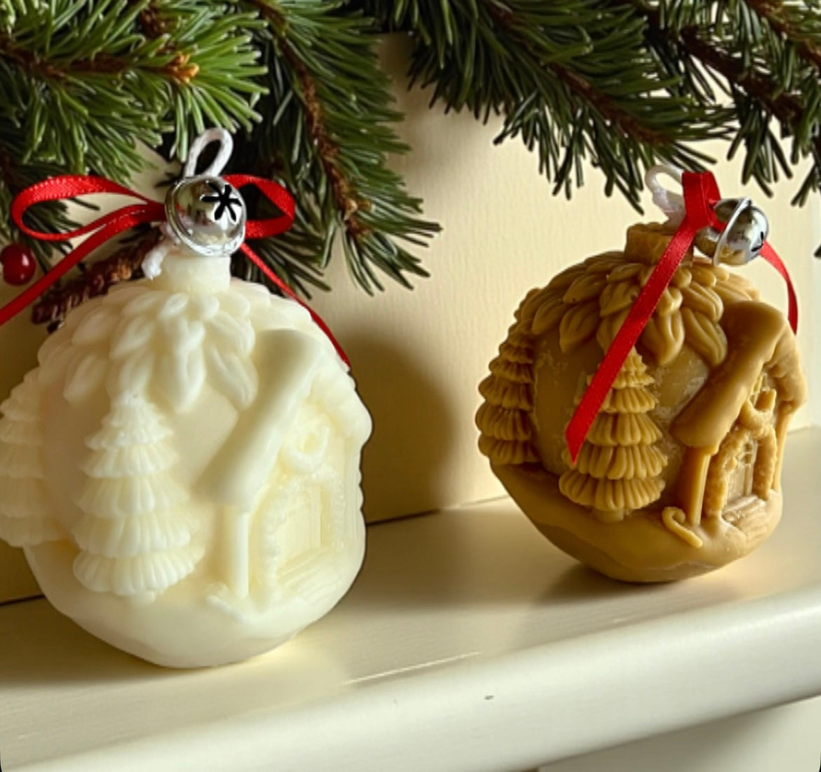 Winter Houses candle set