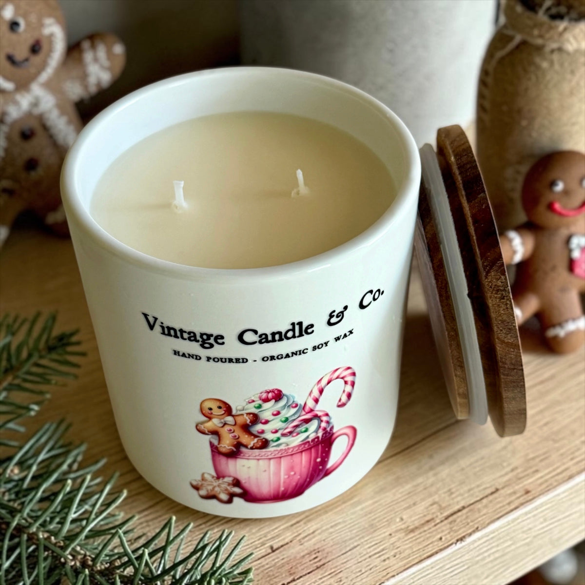 Sweet & Cute Christmas Candle with Wooden Lid