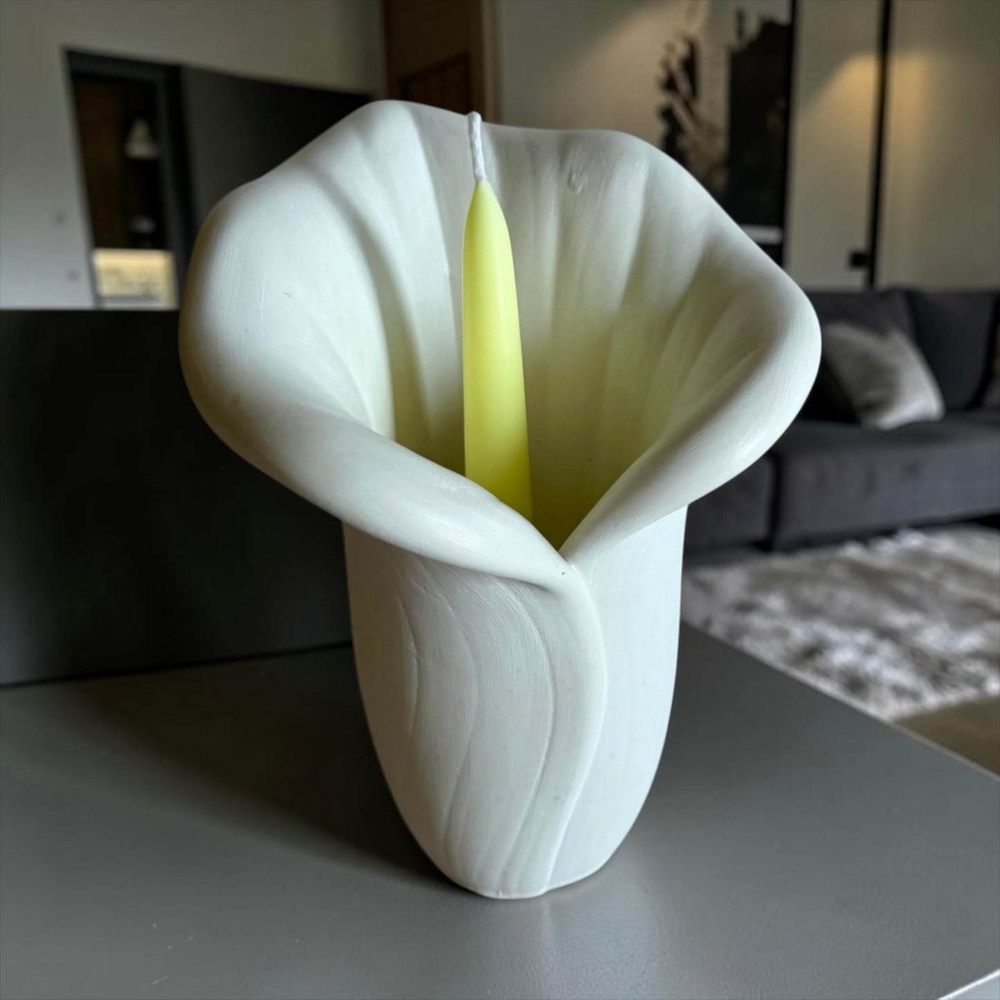 Handmade white flower with candle set
