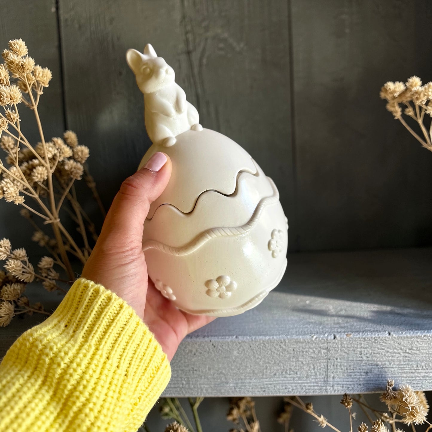 Easter Egg Bunny with Lid large (7 Oz.)