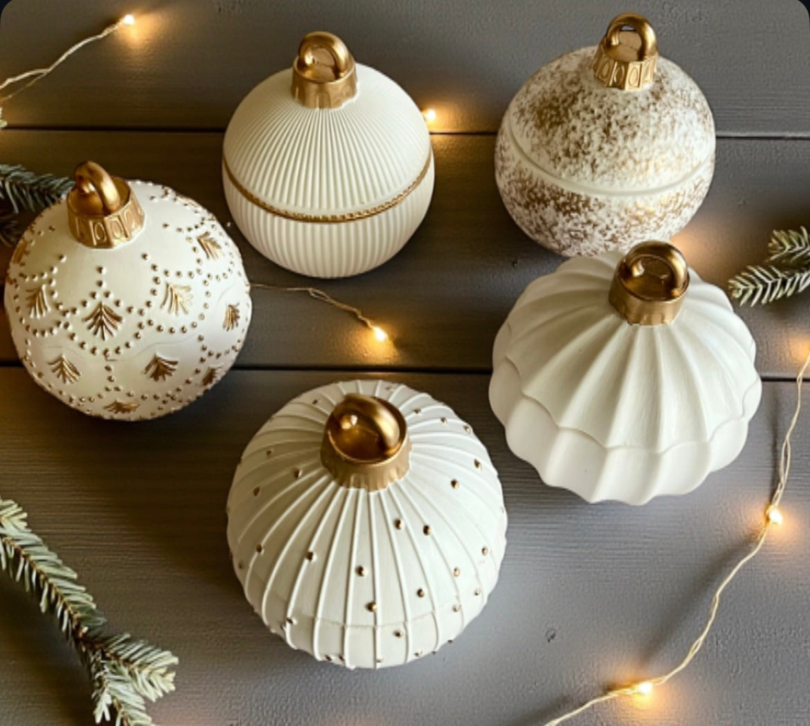 Christmas ornament with lid (price per candle)