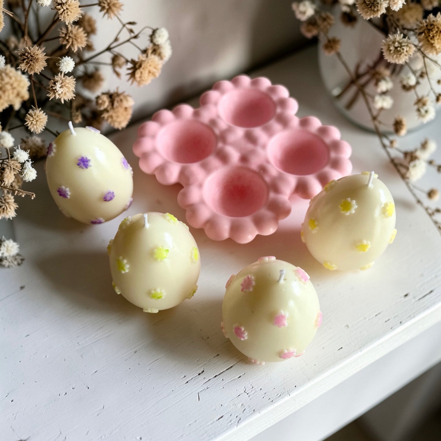 Egg Holder with 4 Candle Eggs