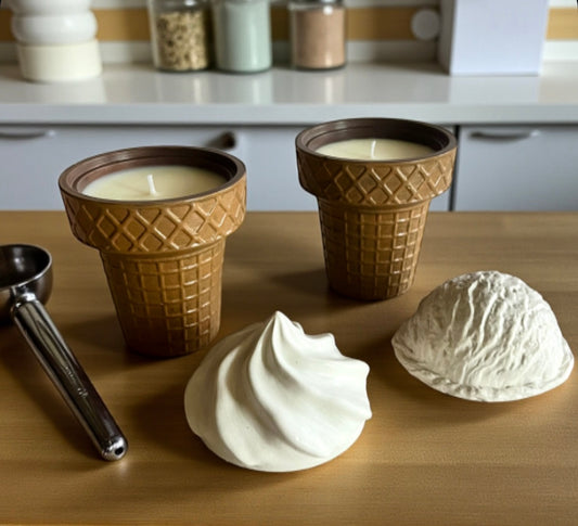 Scoops of joy (2 candles)