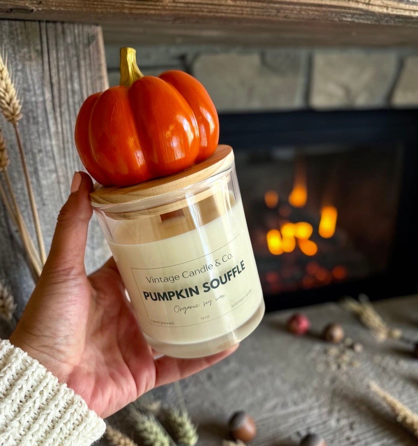 Pumpkin lid candle