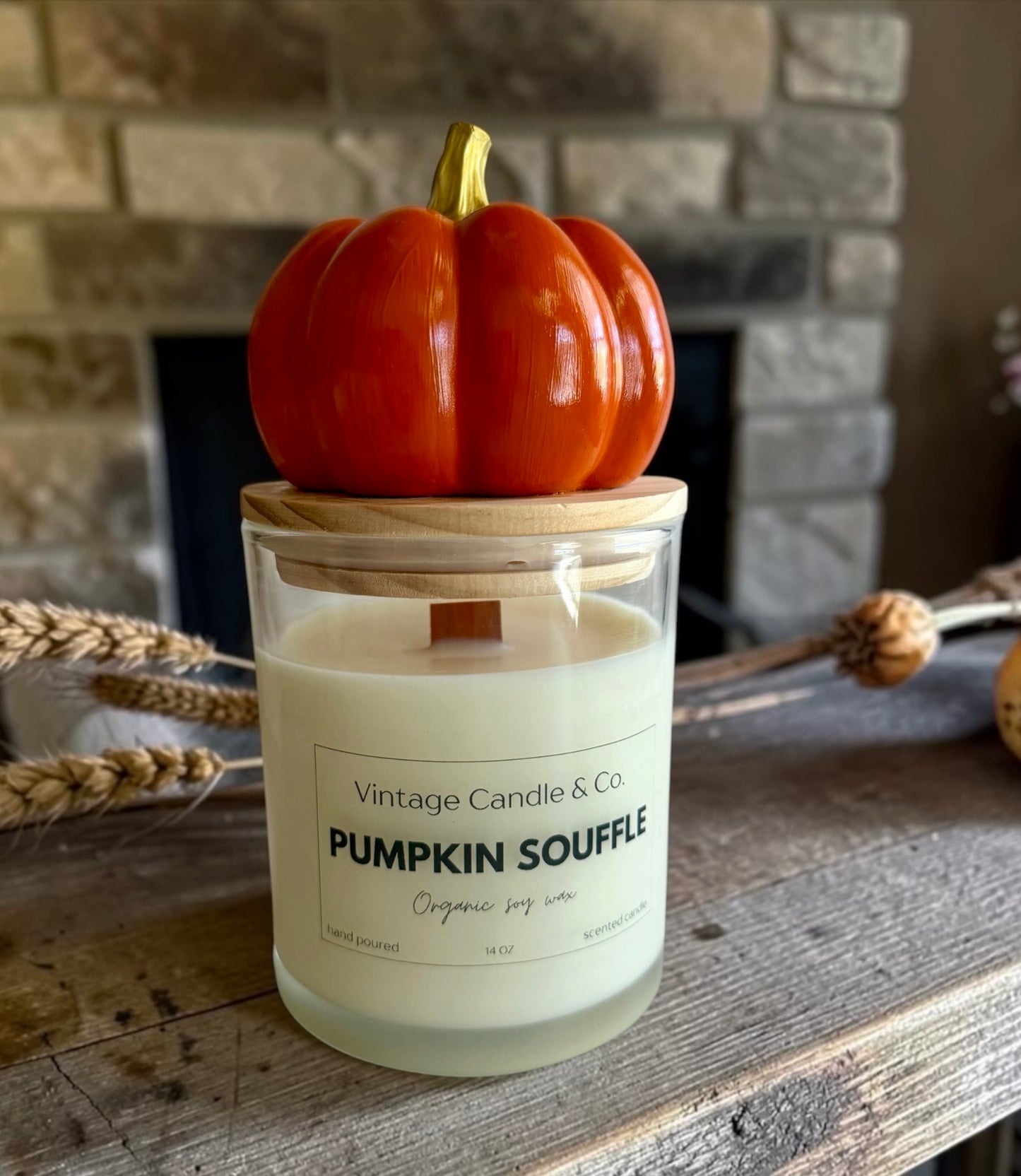Pumpkin lid candle