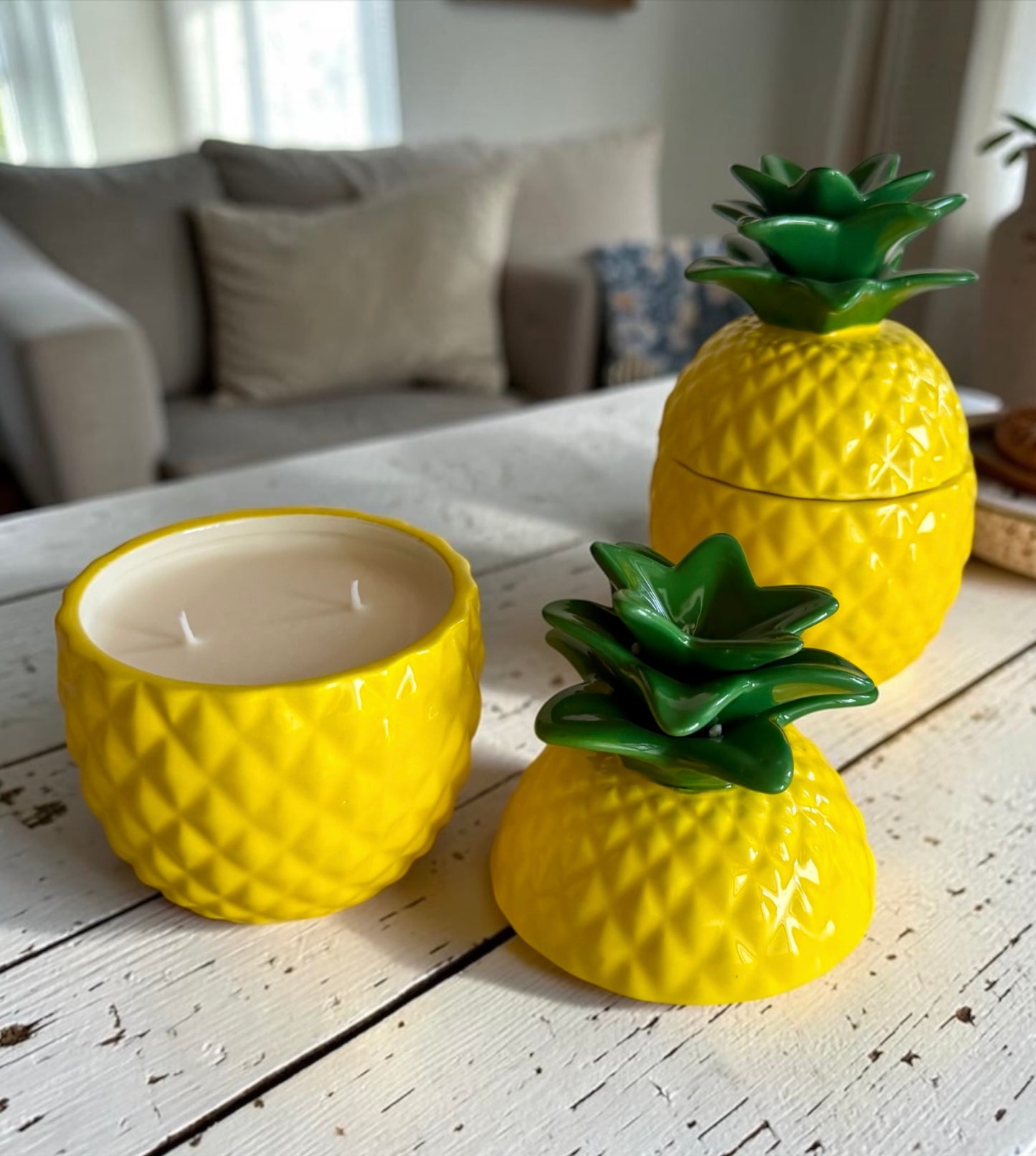 Pineapple with lid
