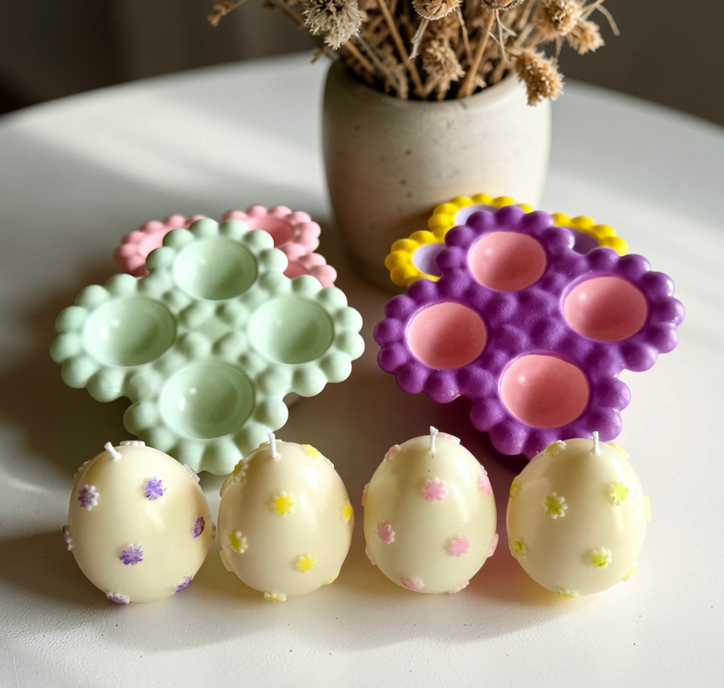 Egg Holder with 4 Candle Eggs