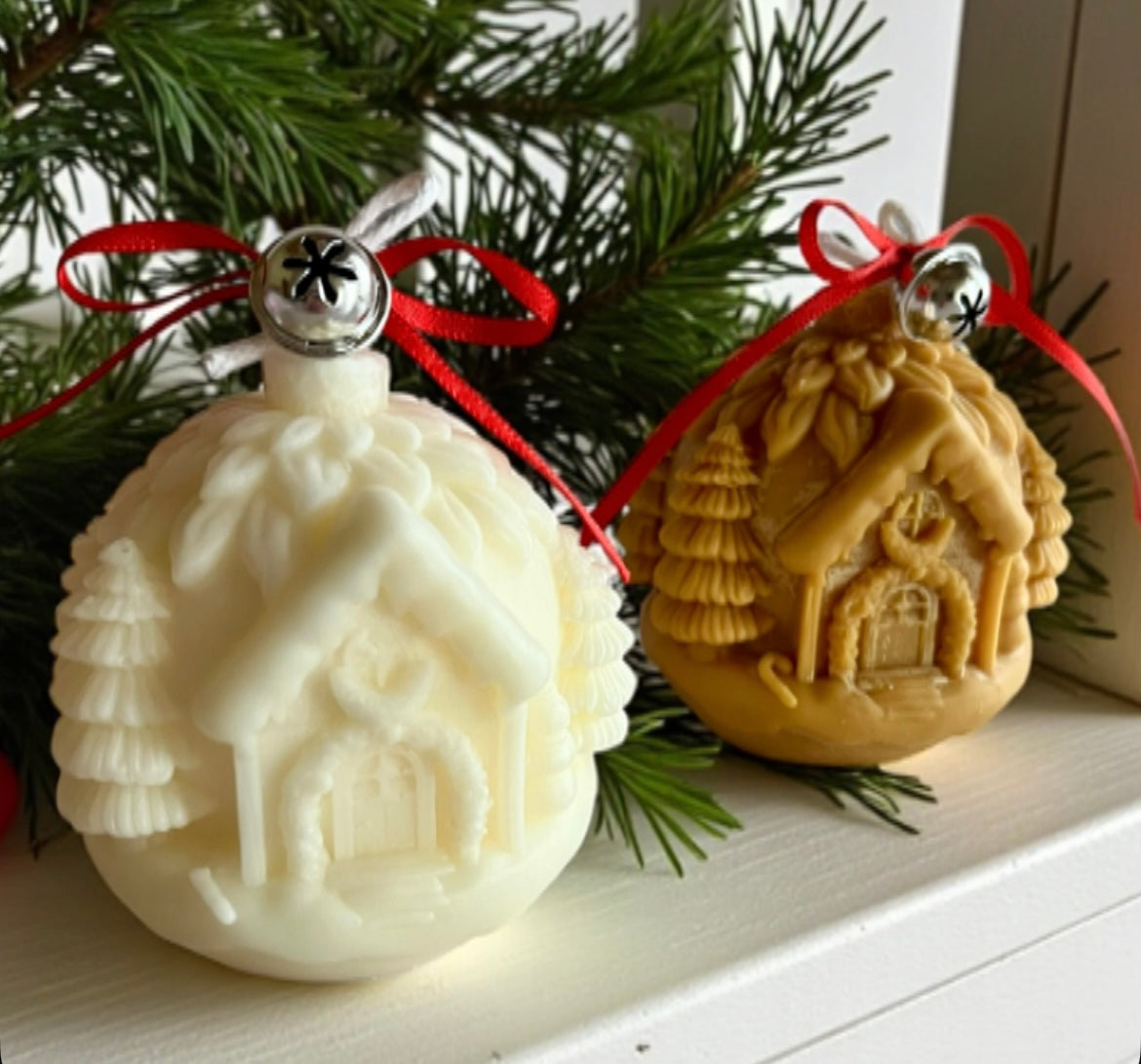 Winter Houses candle set