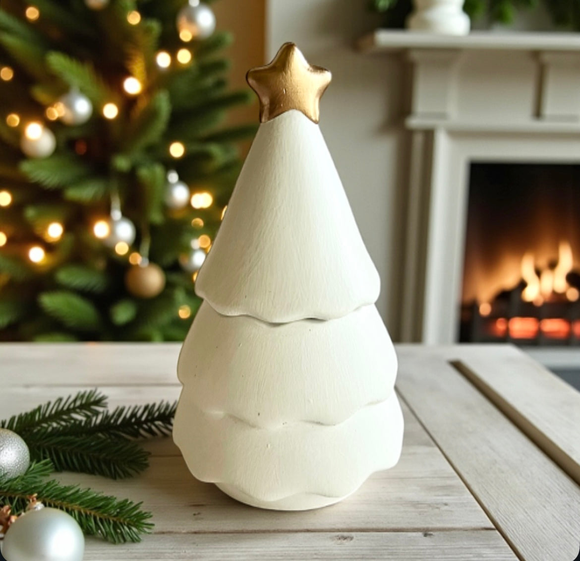 Christmas tree with lid