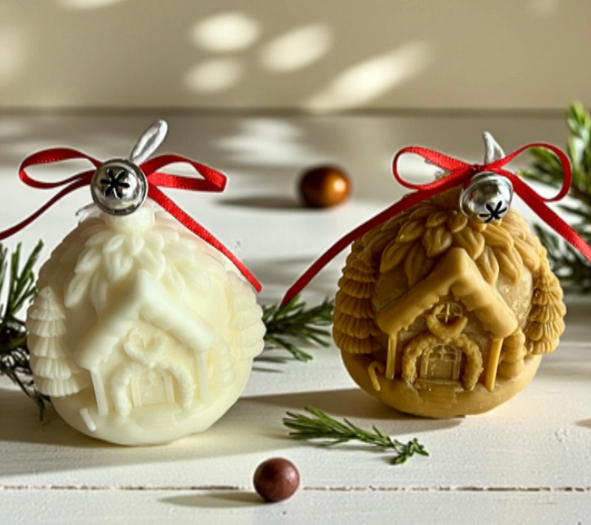 Winter Houses candle set