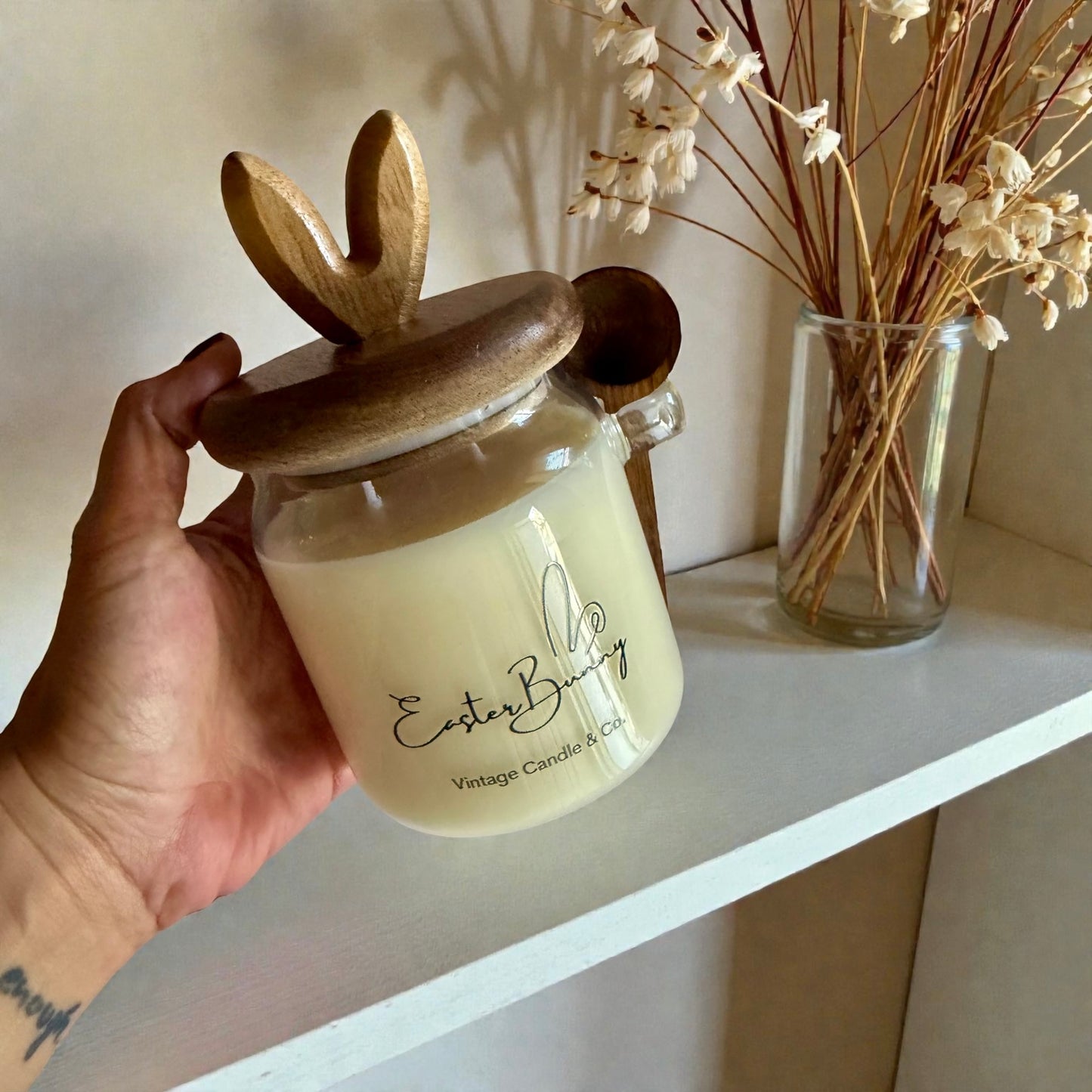 Rustic Easter bunny with lid