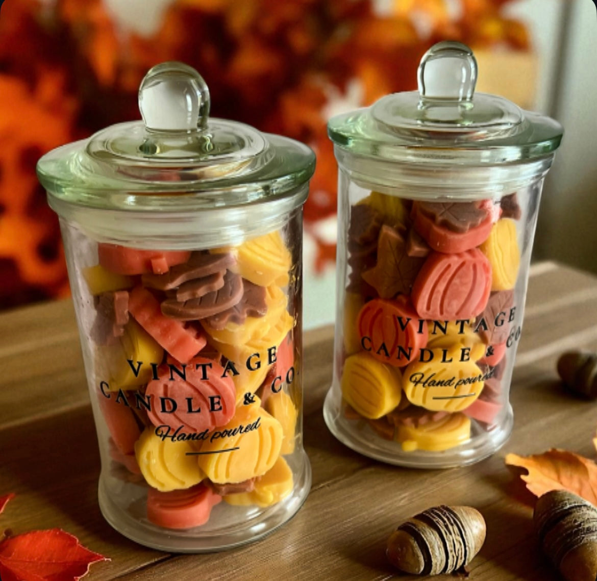 Wax melts in a jar with lid