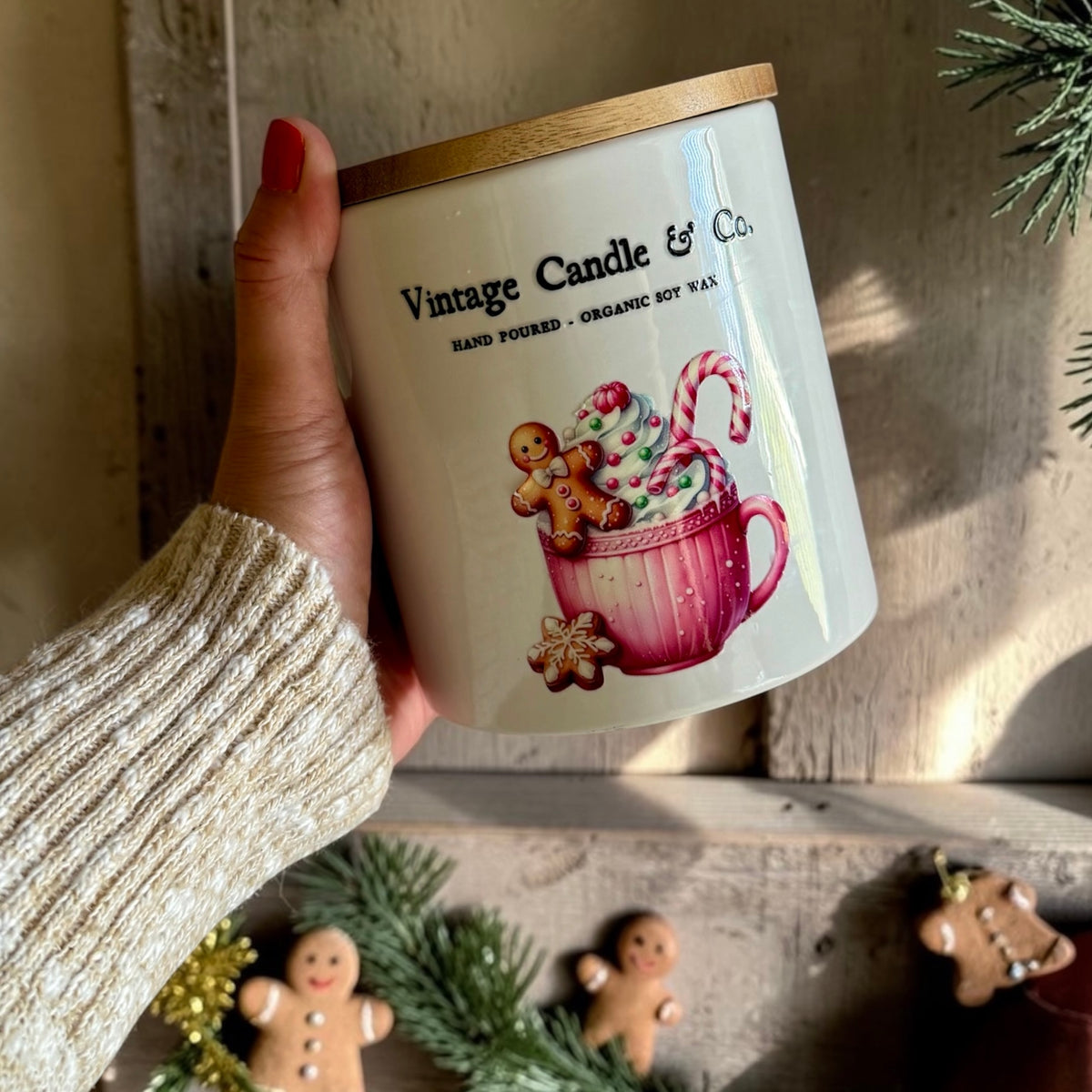 Sweet & Cute Christmas Candle with Wooden Lid