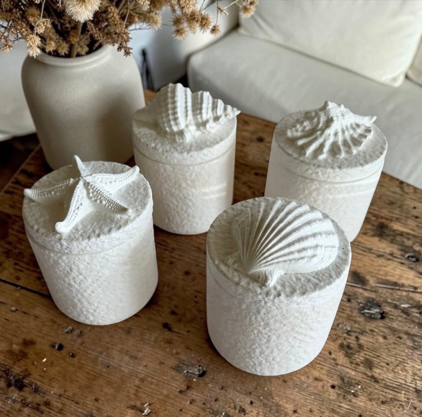 Beach candle with lid