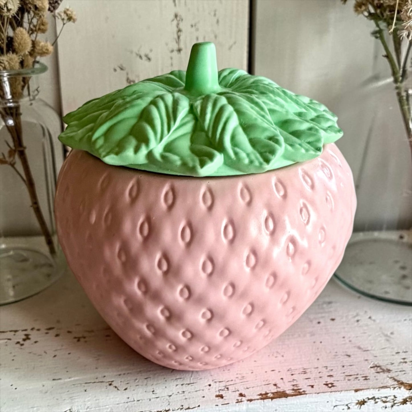 Strawberry with lid