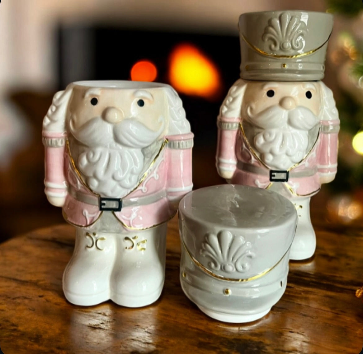 XXL Nutcracker with lid