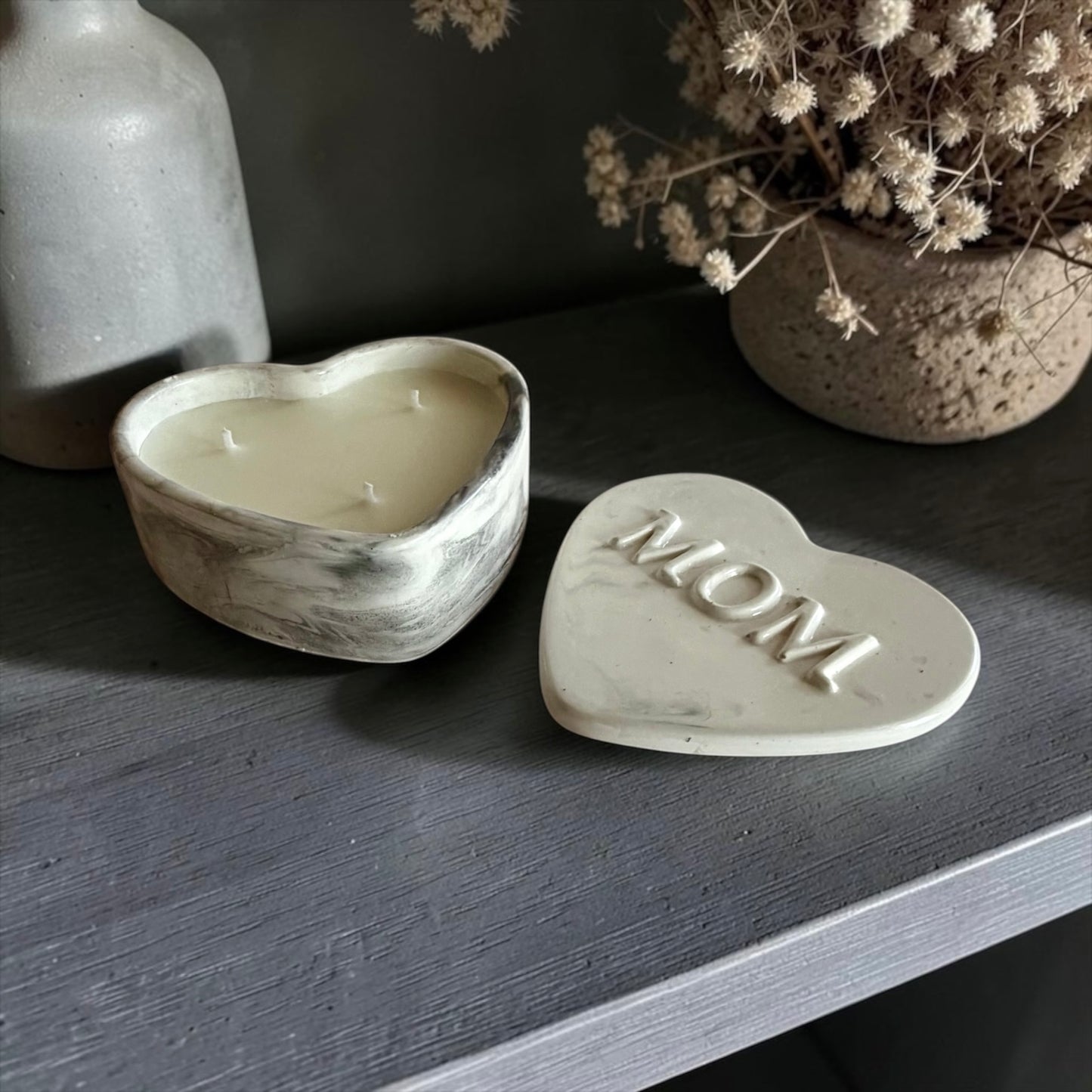 Mom heart with lid