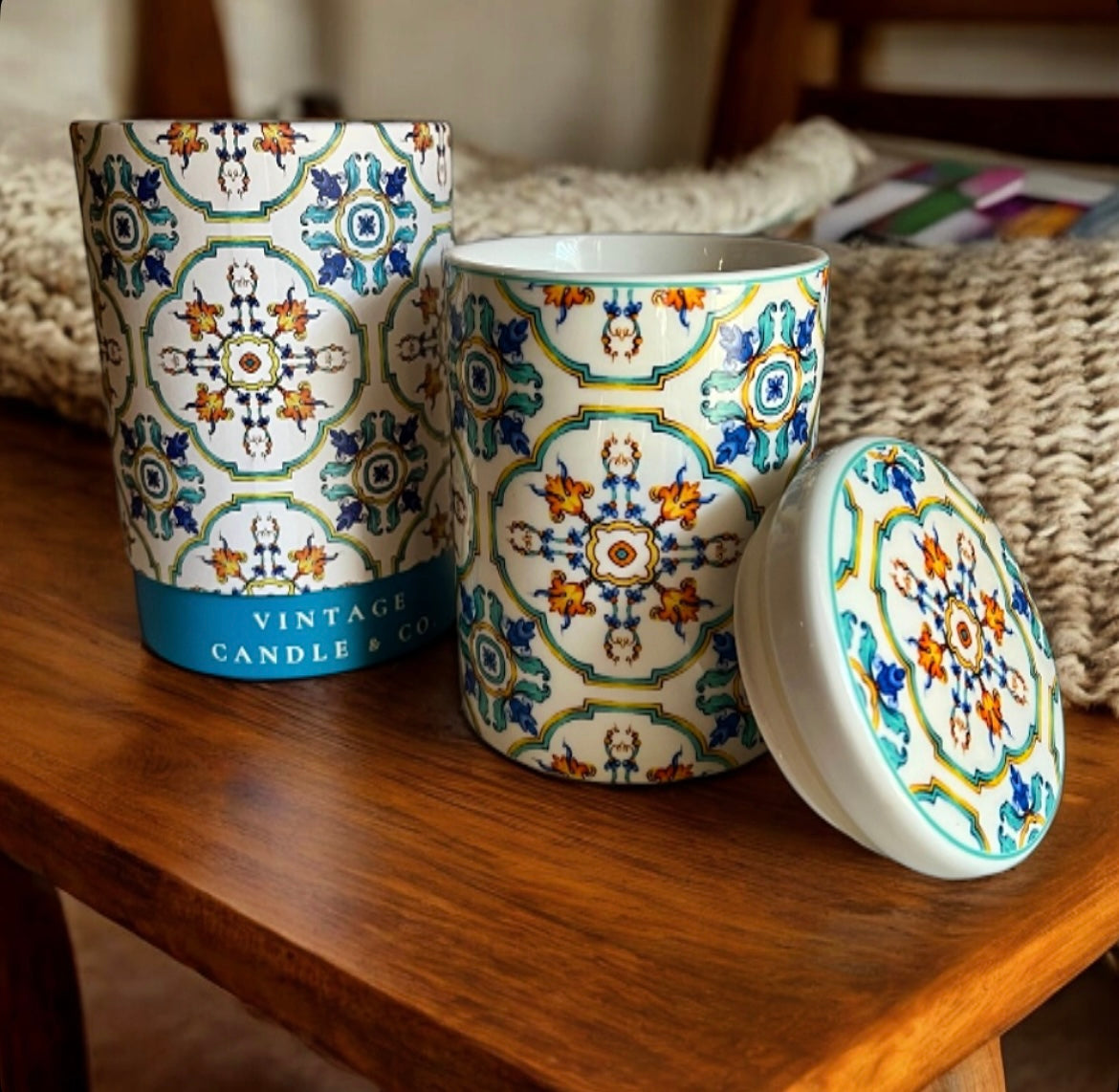 Matching candle + box set