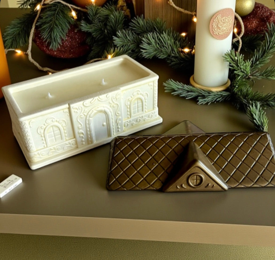 Christmas cottage (large)