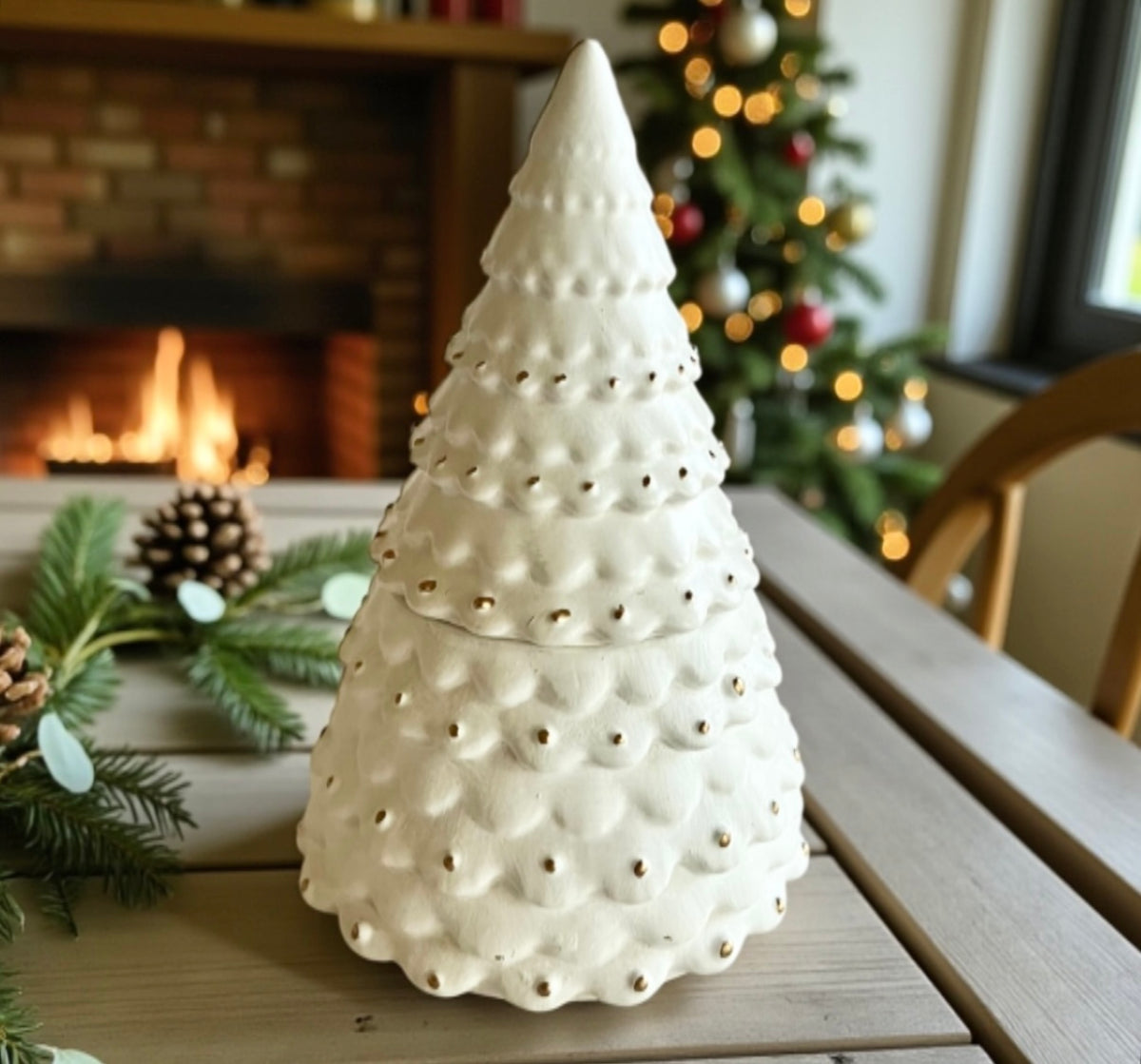 Handmade Christmas tree with lid