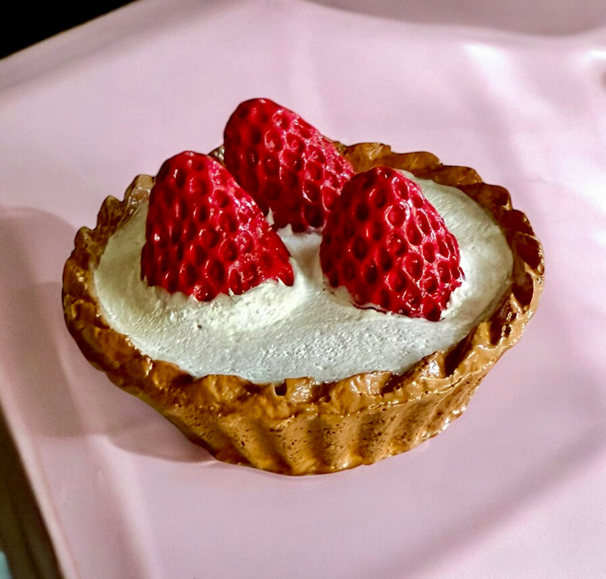 Strawberry tart magnet