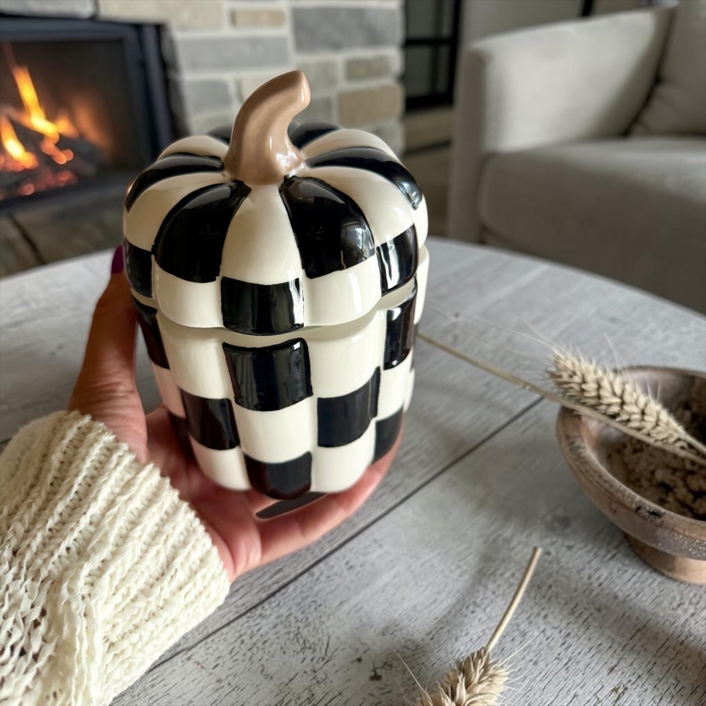 Pumpkin with lid “Black and white”