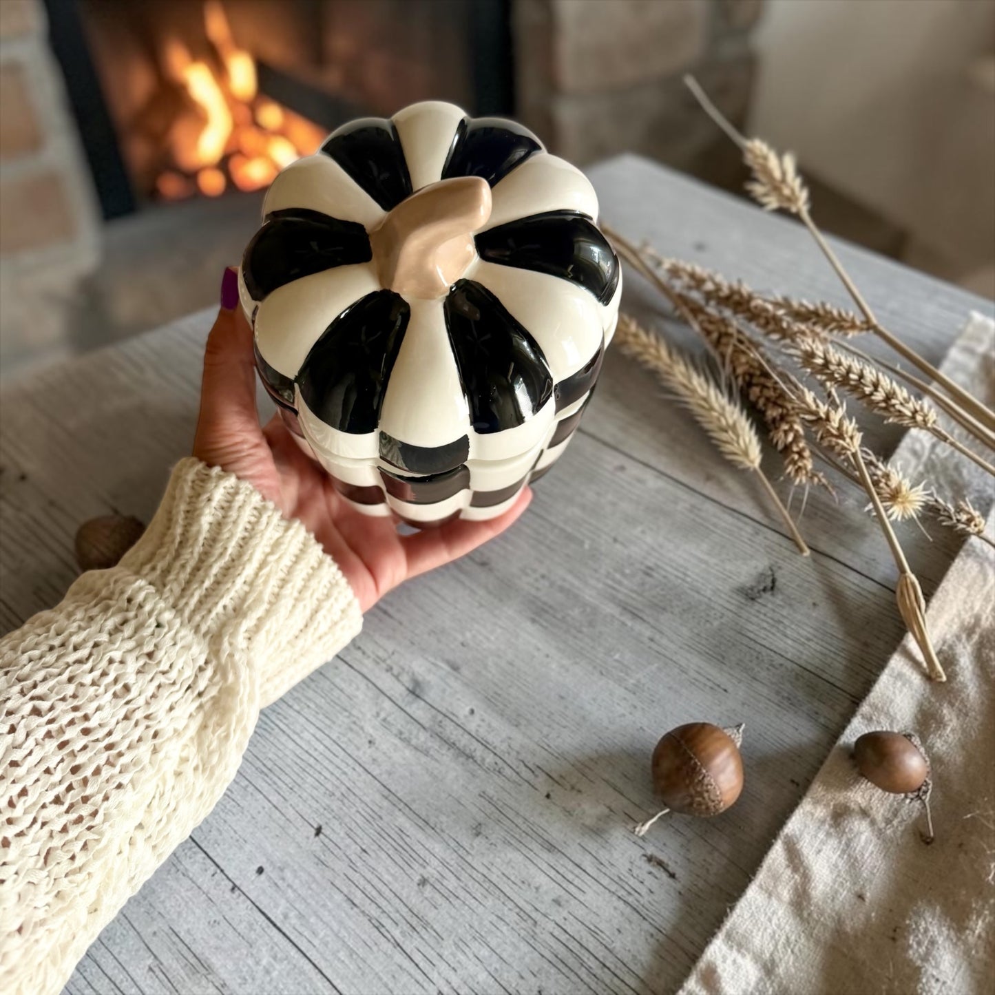 Pumpkin with lid “Black and white”
