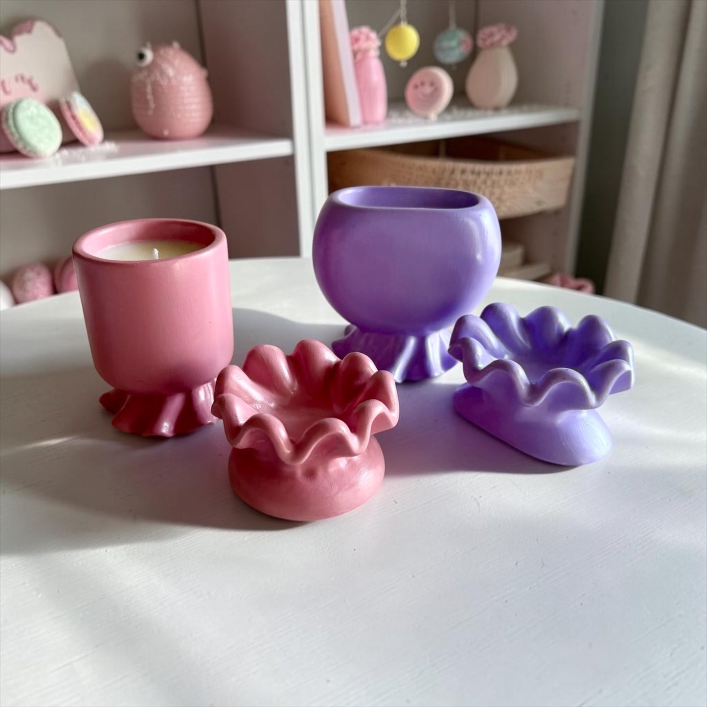 Candy candle with lid