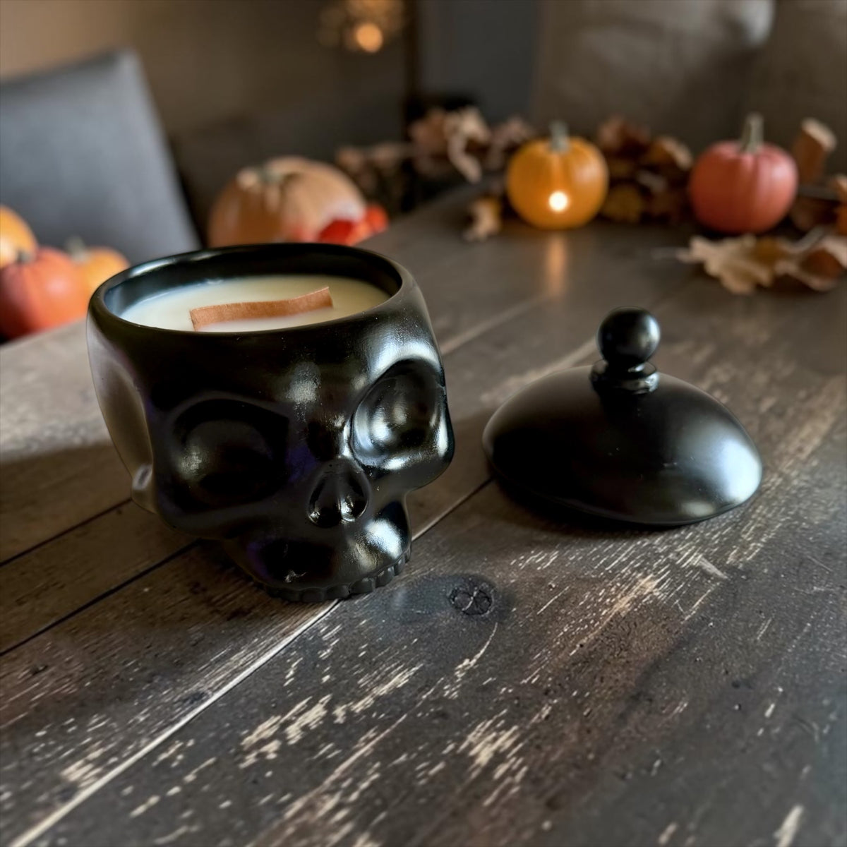 Handmade skull with lid