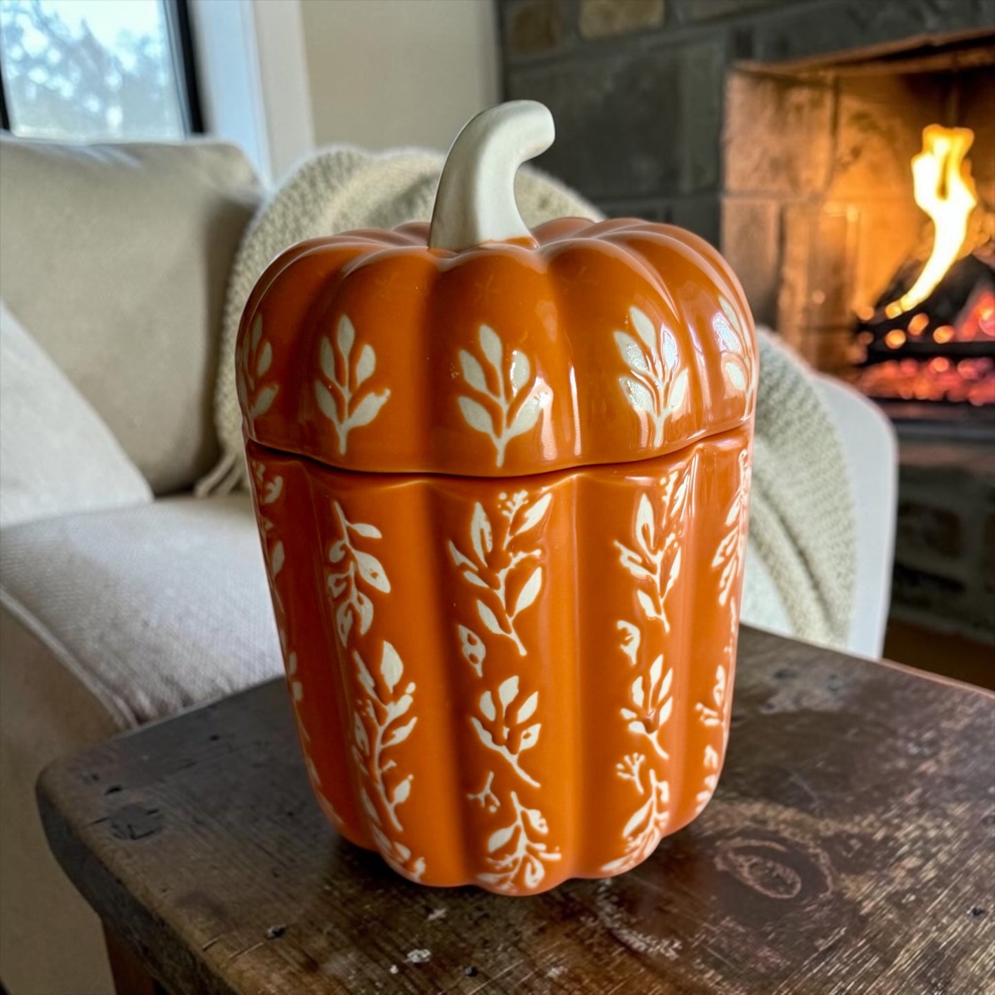 Timeless pumpkin with lid