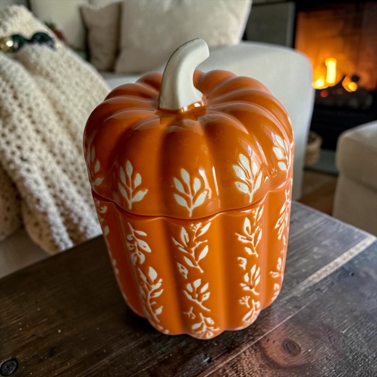 Timeless pumpkin with lid
