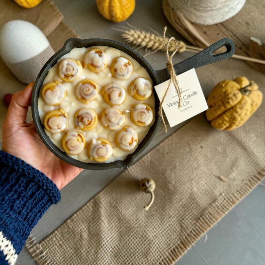 Cinnamon buns in a pan