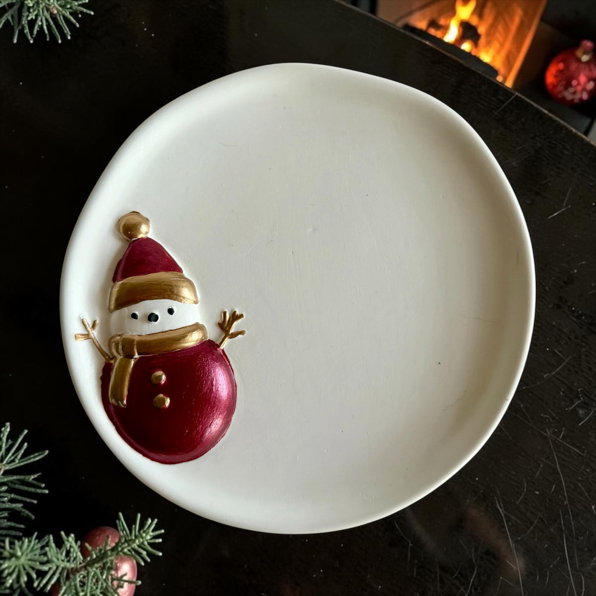 Set of 4 small Christmas plates