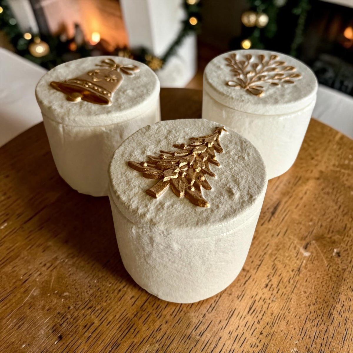 Rustic Christmas Candle: 2 Wicks, with Lid, 3 Designs