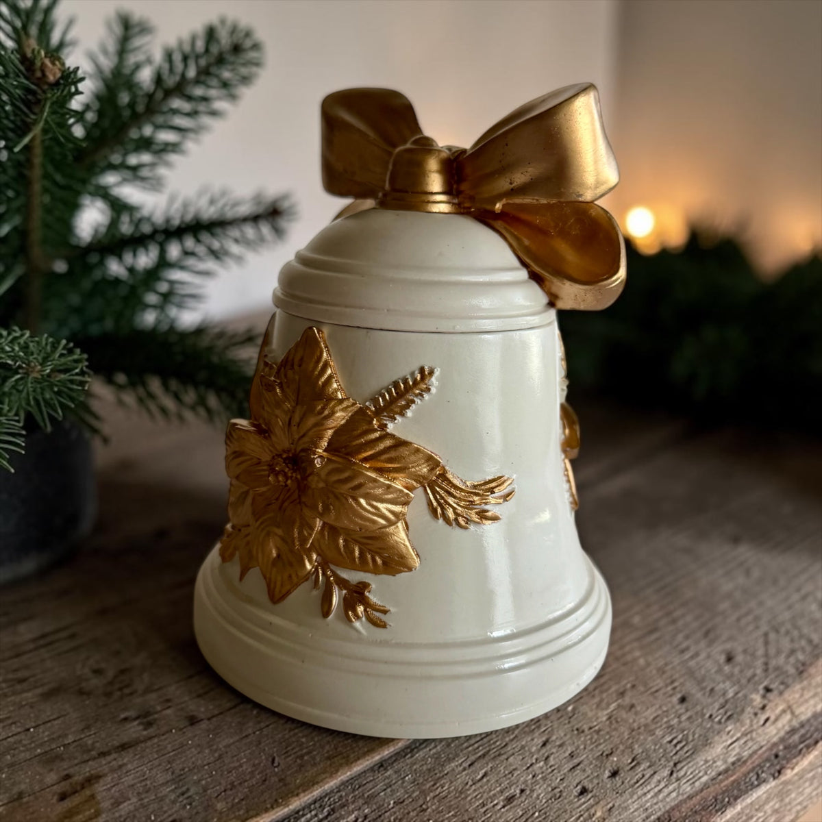 Christmas Bell Candle with Lid, Golden Details: Handmade