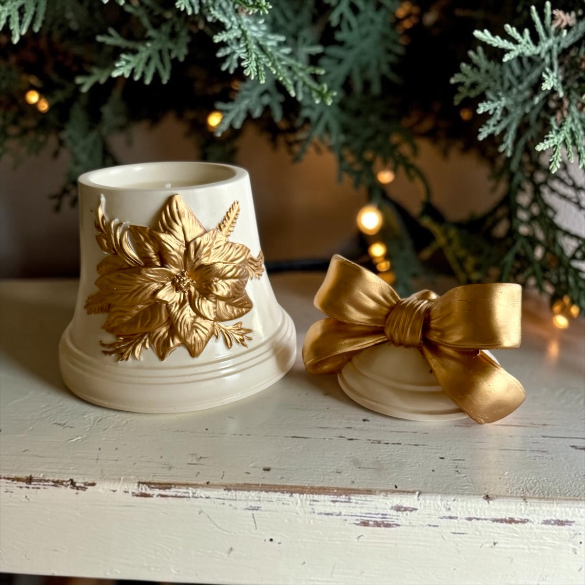 Christmas Bell Candle with Lid, Golden Details: Handmade