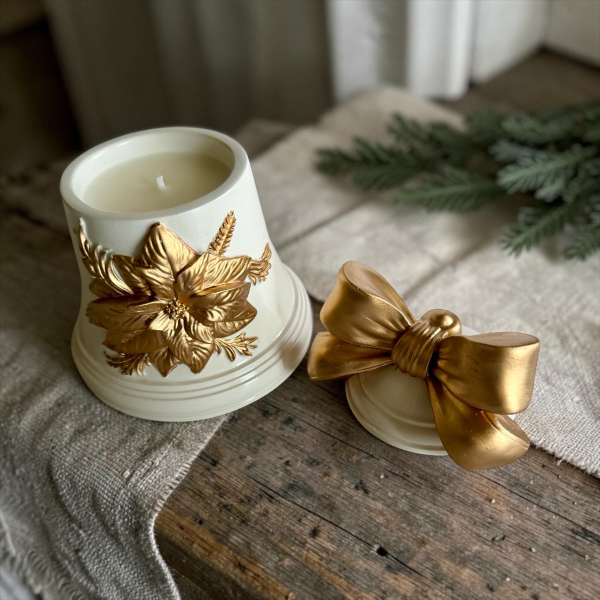 Christmas Bell Candle with Lid, Golden Details: Handmade