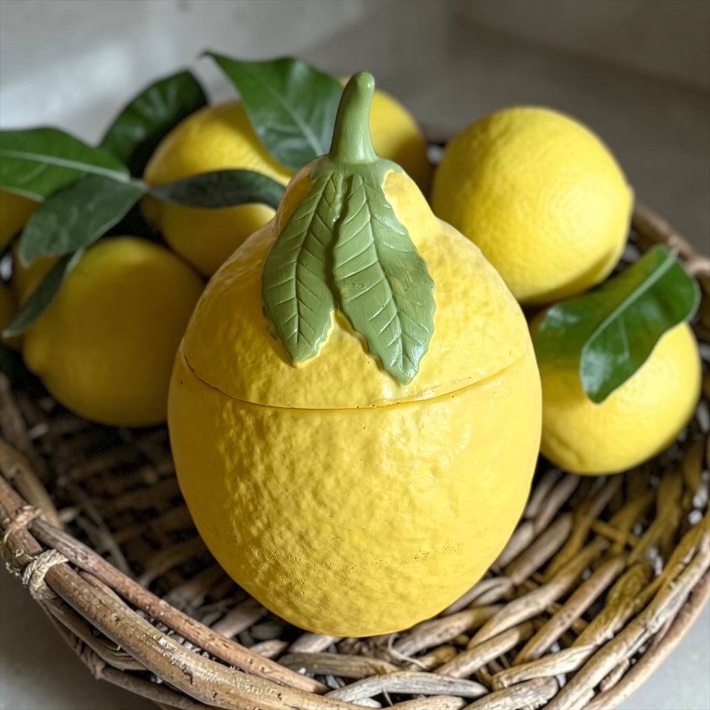Handmade lemon with lid