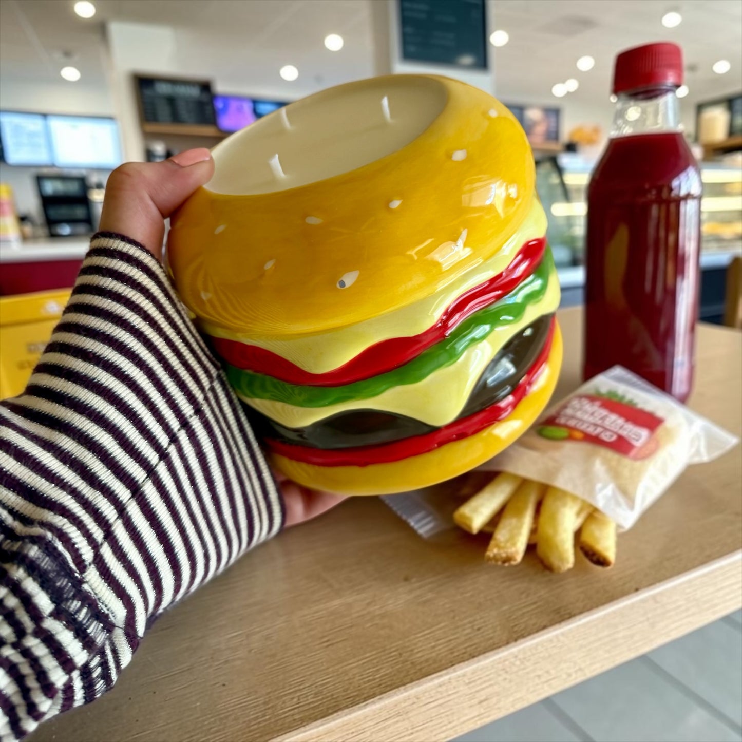 XL burger candle