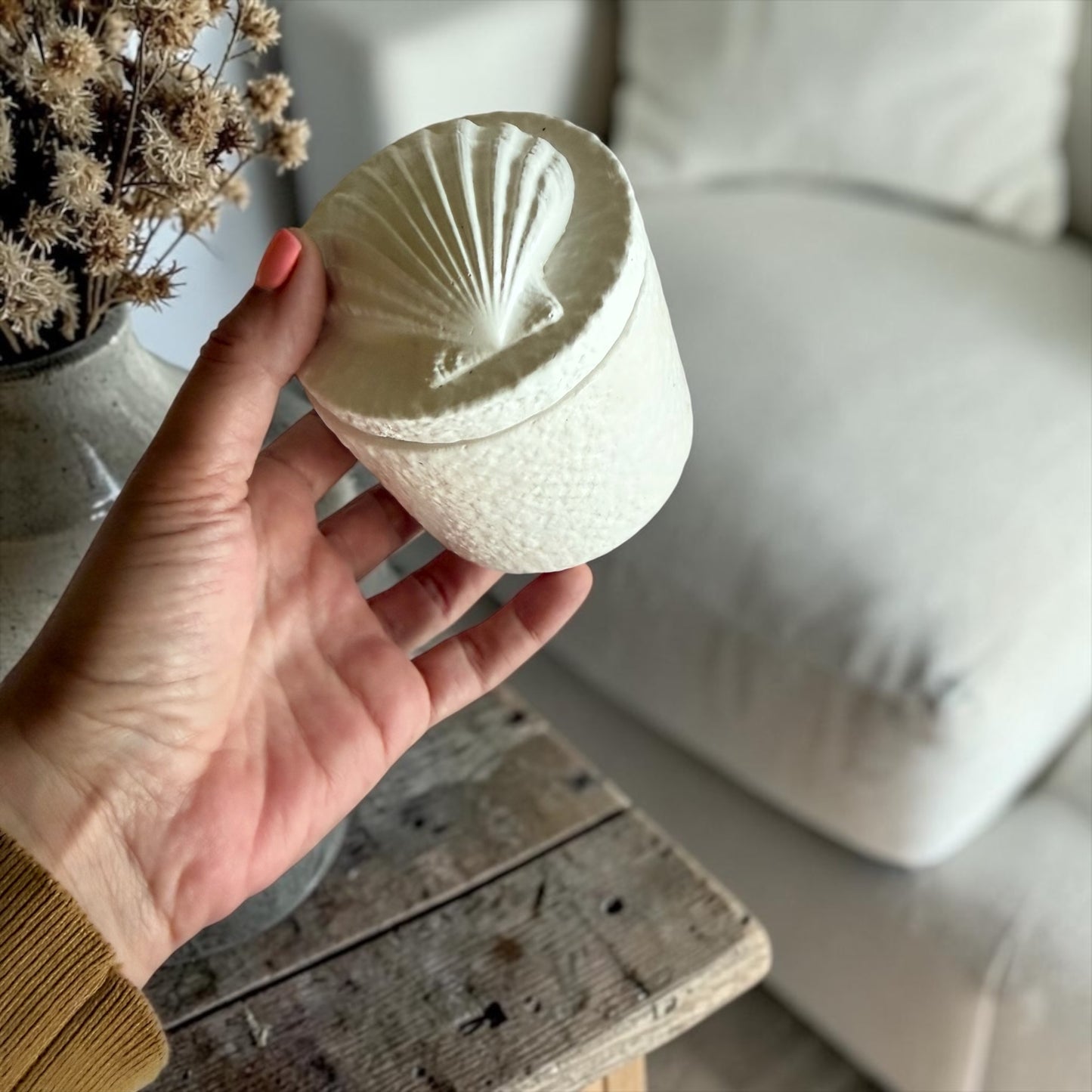 Beach candle with lid