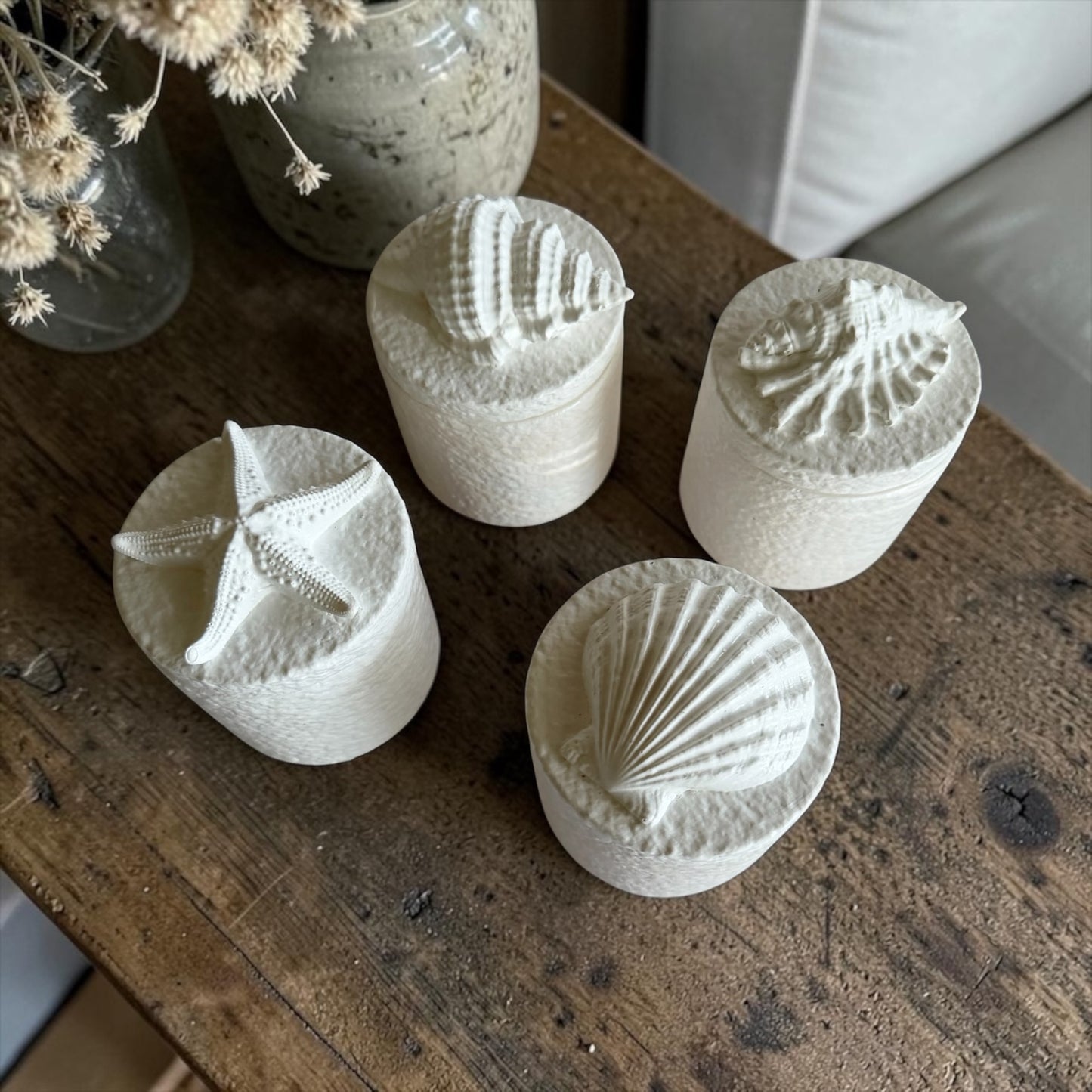 Beach candle with lid
